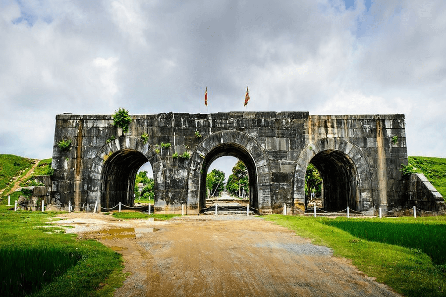 THÀNH NHÀ HỒ DI TÍCH LỊCH SỬ QUAN TRỌNG